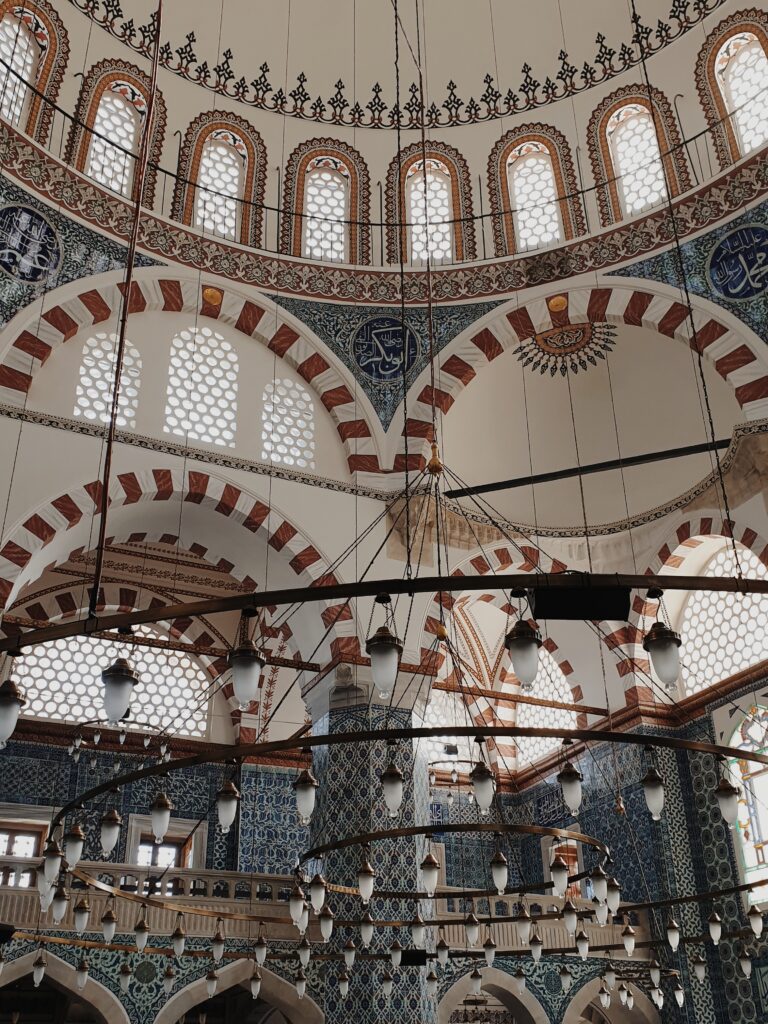 مسجد رستم باشا Rüstem Paşa Mosque